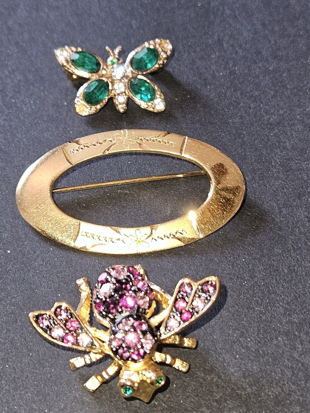 Brooches Qty 3 Including Signed Joan Rivers Brooch